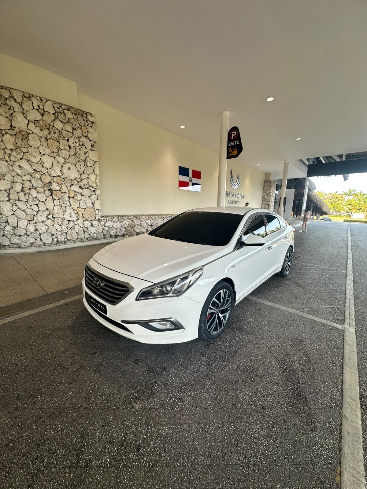 Sedan for private transfers in Punta Cana